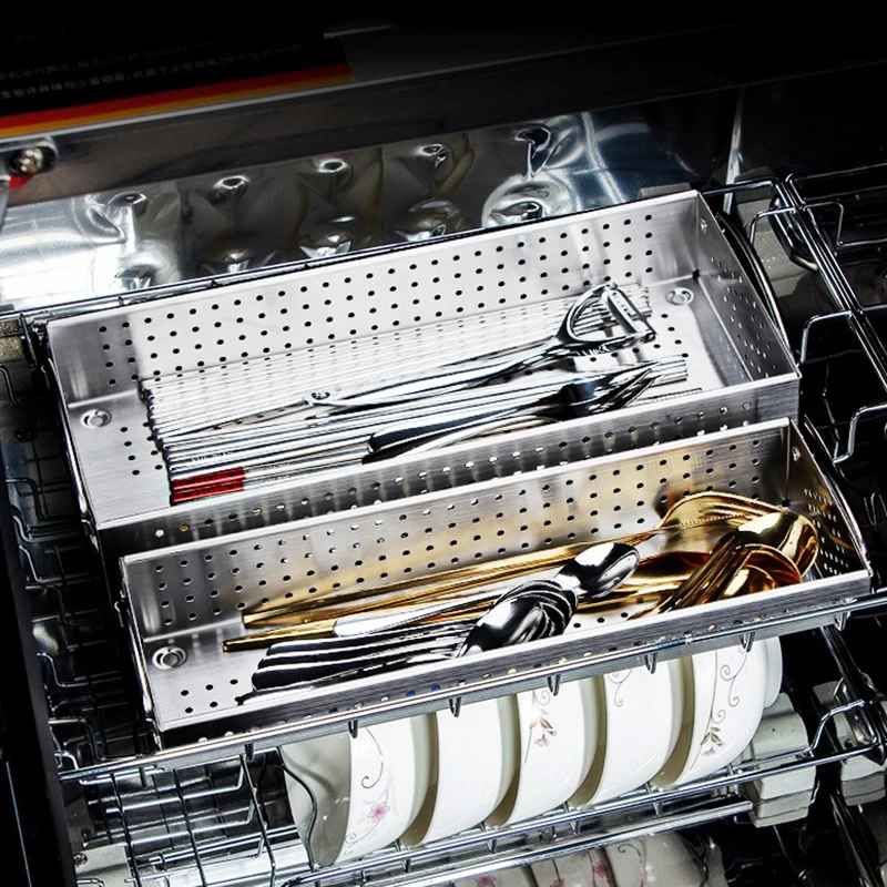 range couvert plein dans lavevaisselle pour laver